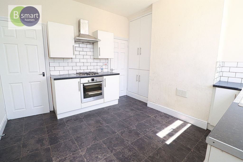 Property photo 3 of 9 Img_3776