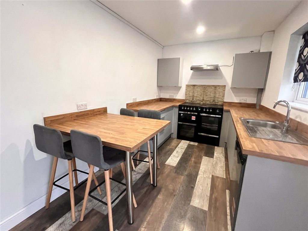 Property photo 3 of 15 Picture No. 08