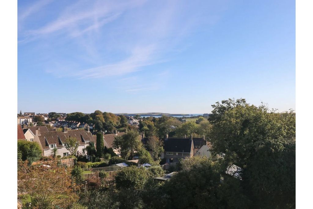 Additional image 12 of 3 bed flat for saleNarberth Road, Tenby SA70