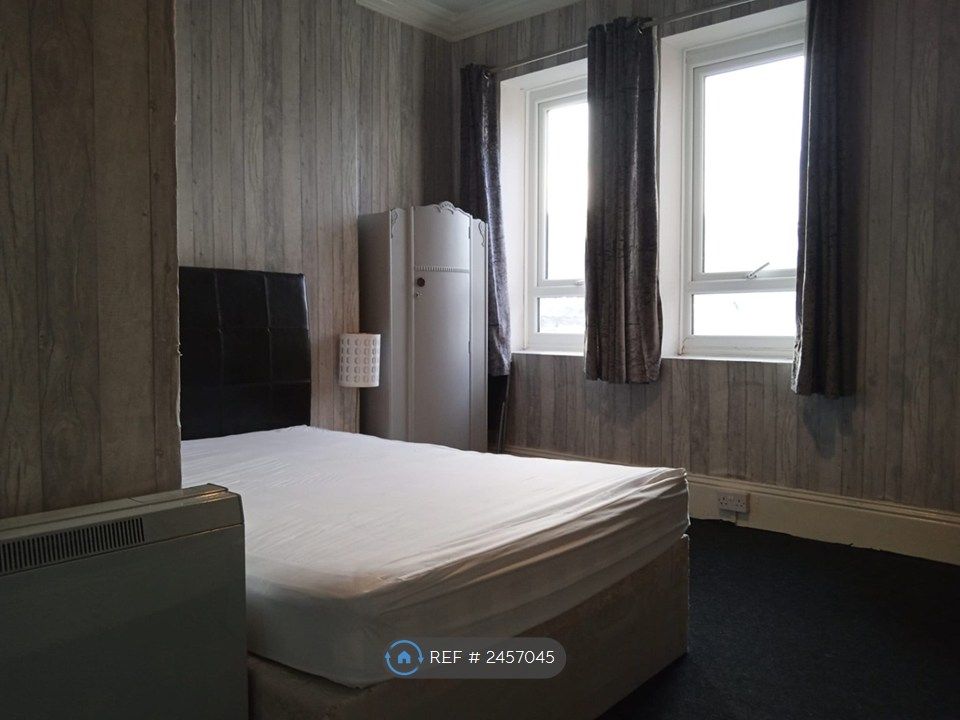 Property photo 1 of 1