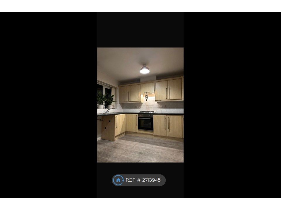 Property photo 1 of 20 Kitchen