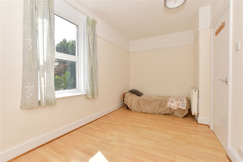 Property photo 2 of 10 Bedroom