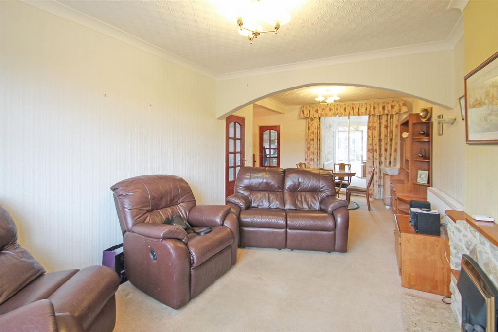 Property photo 2 of 33 Img_2046.Jpg