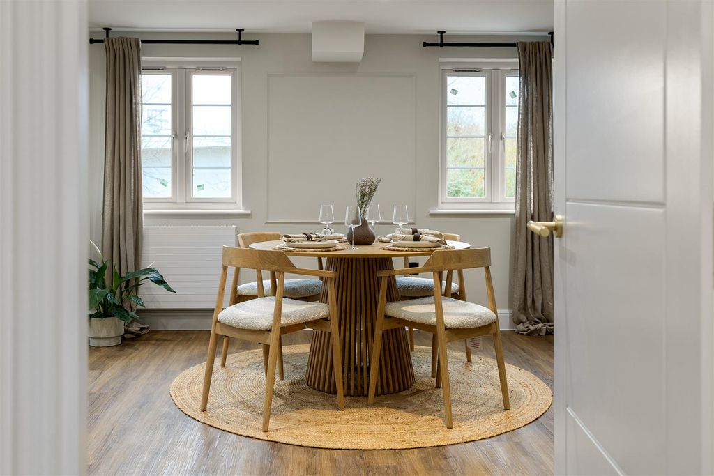 Property photo 3 of 17 4Highamrd-Showflatweb10.Jpg