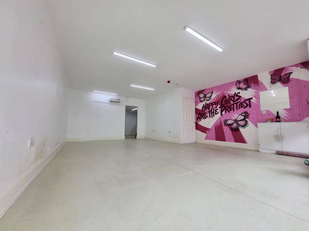 Property photo 2 of 12 Vacant Main Space 1.Jpeg