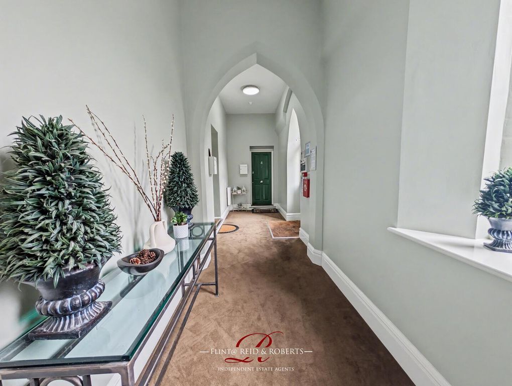 Property photo 3 of 31 Hallway