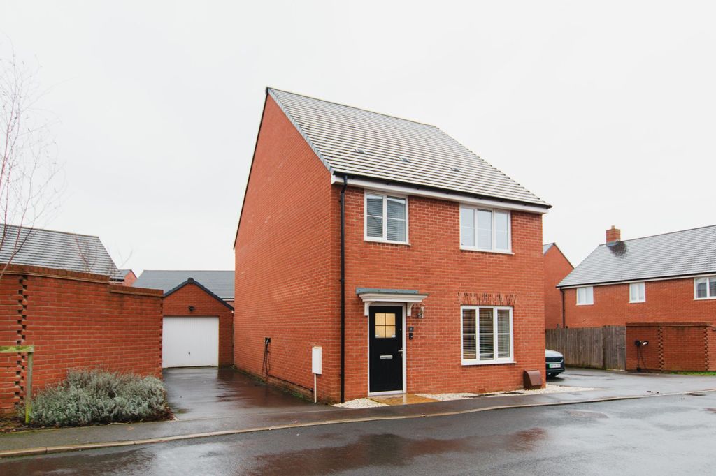 Property photo 1 of 25