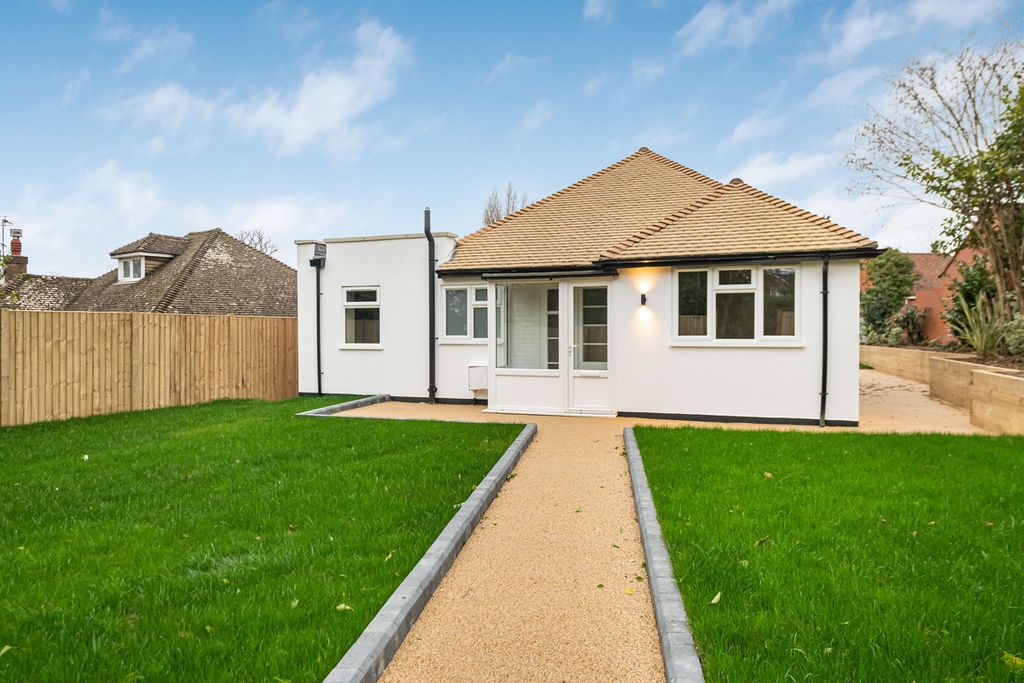 Property photo 1 of 30