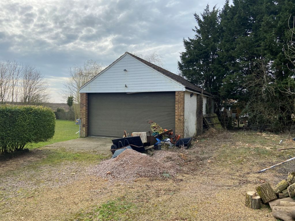 Property photo 3 of 4