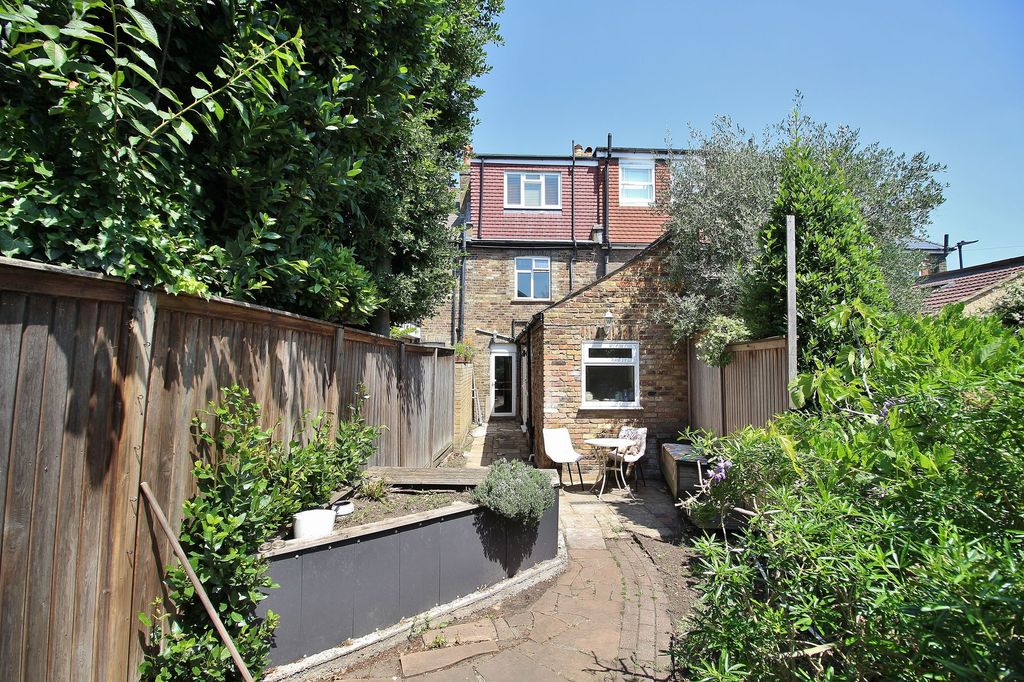 Property photo 2 of 10