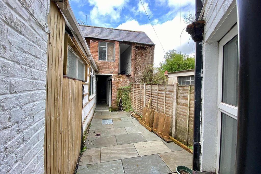 Additional image 4 of 2 bed maisonette for saleTown Centre, Ringwood BH24
