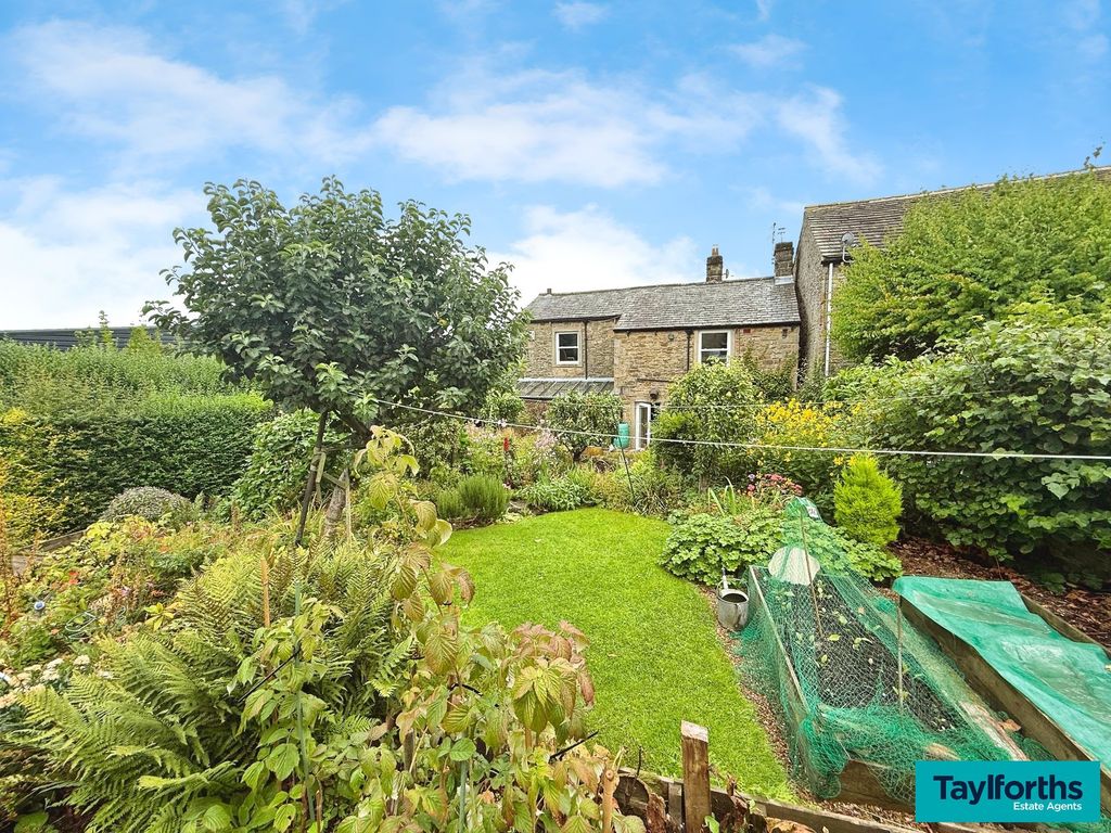 Property photo 2 of 70