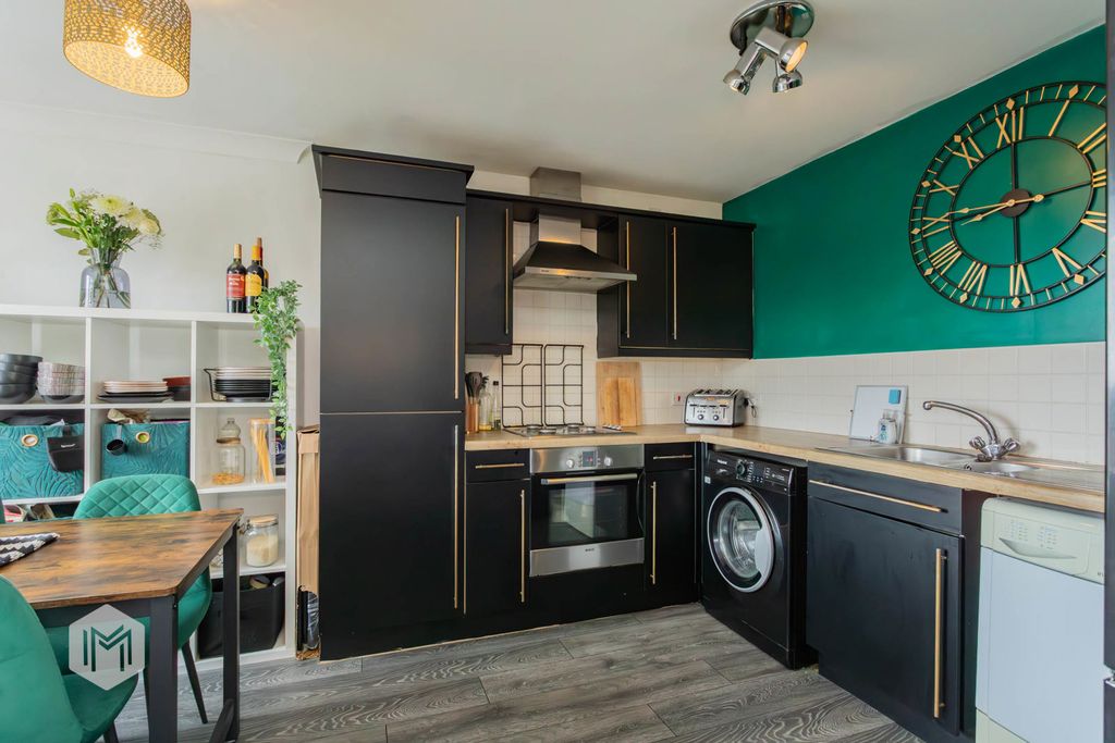 Property photo 2 of 22 Photograph