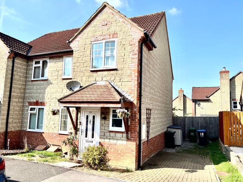 Property photo 1 of 3 Front