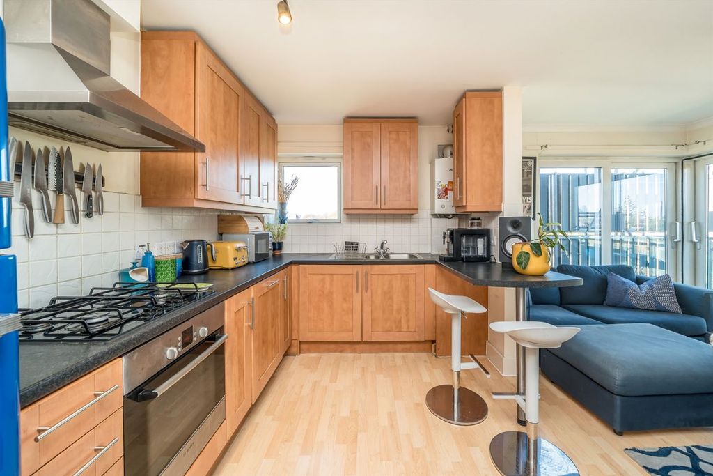 Property photo 3 of 9