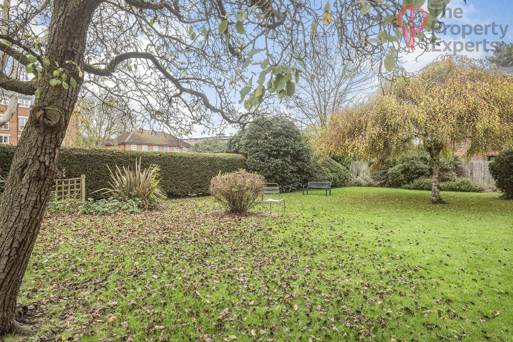 Property photo 3 of 22