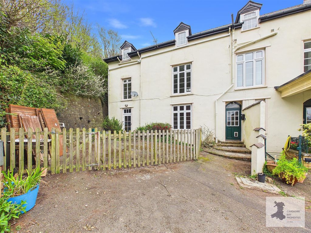 Property photo 2 of 36 Front Of House