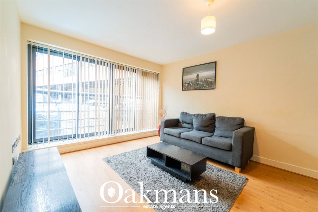 Property photo 3 of 13 Picture No. 17