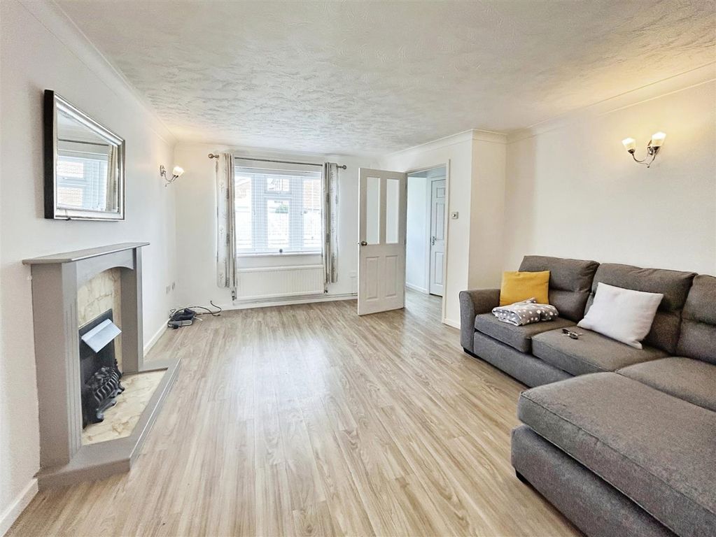 Property photo 3 of 16 457c50E4-Img_9596.Jpeg