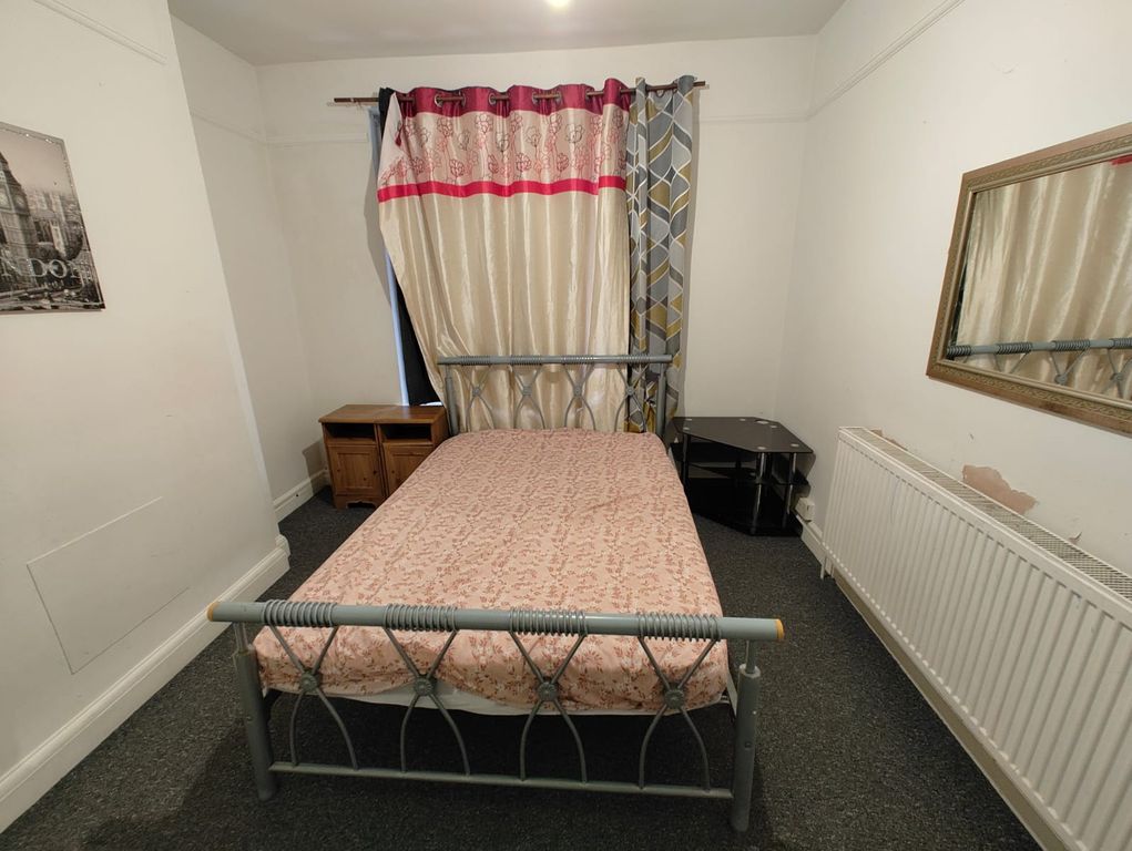 Property photo 2 of 3