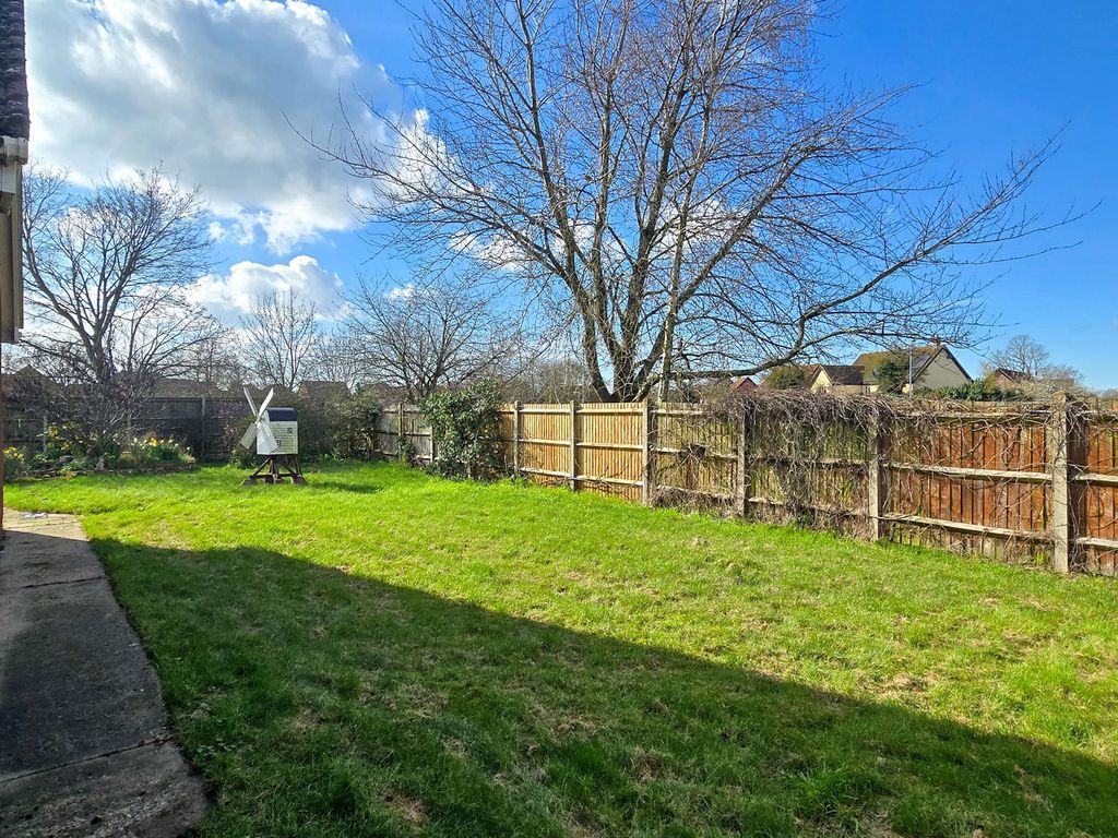 Property photo 2 of 24