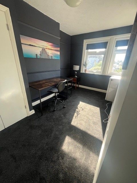 Property photo 2 of 3