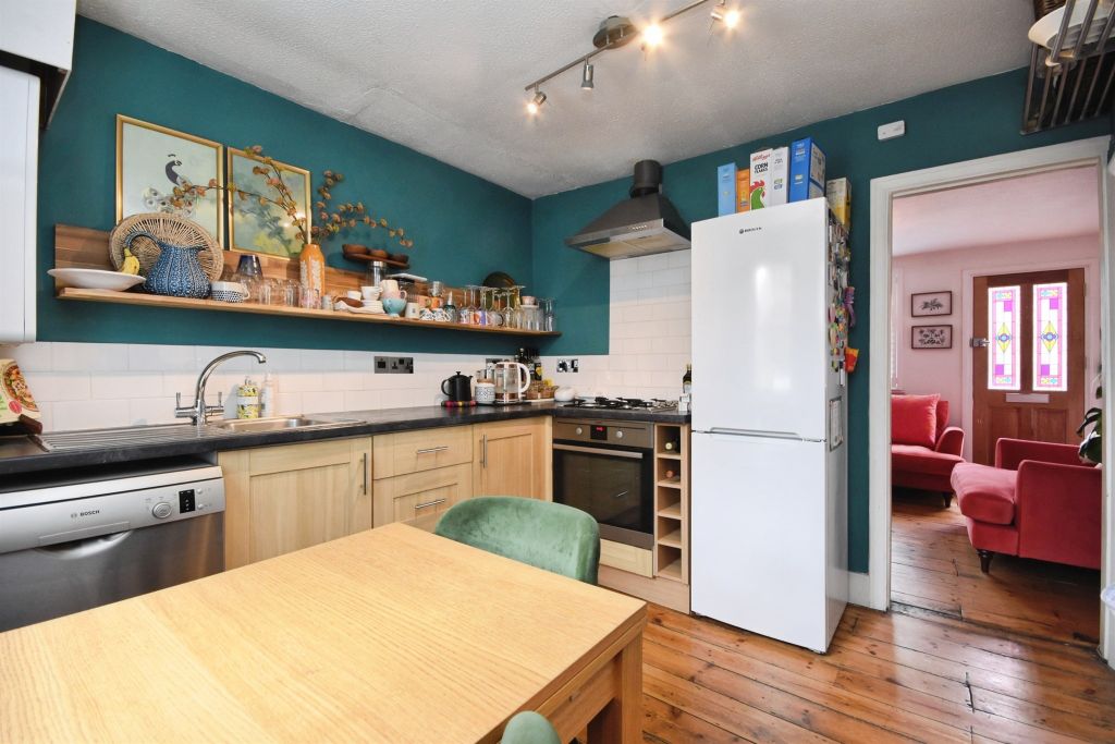 Property photo 3 of 14