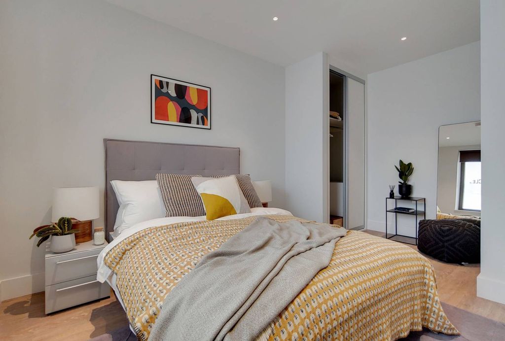 Property photo 2 of 22