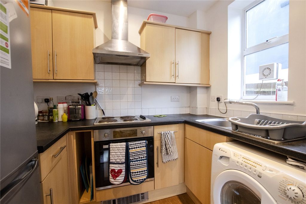 Property photo 3 of 6 Picture No. 02