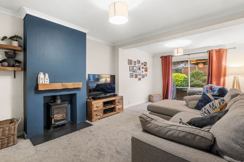 Property photo 2 of 13