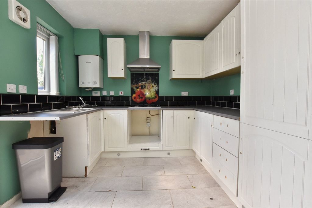 Property photo 3 of 11 Picture No. 15