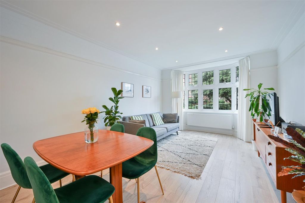 Property photo 2 of 14 Ashley Court