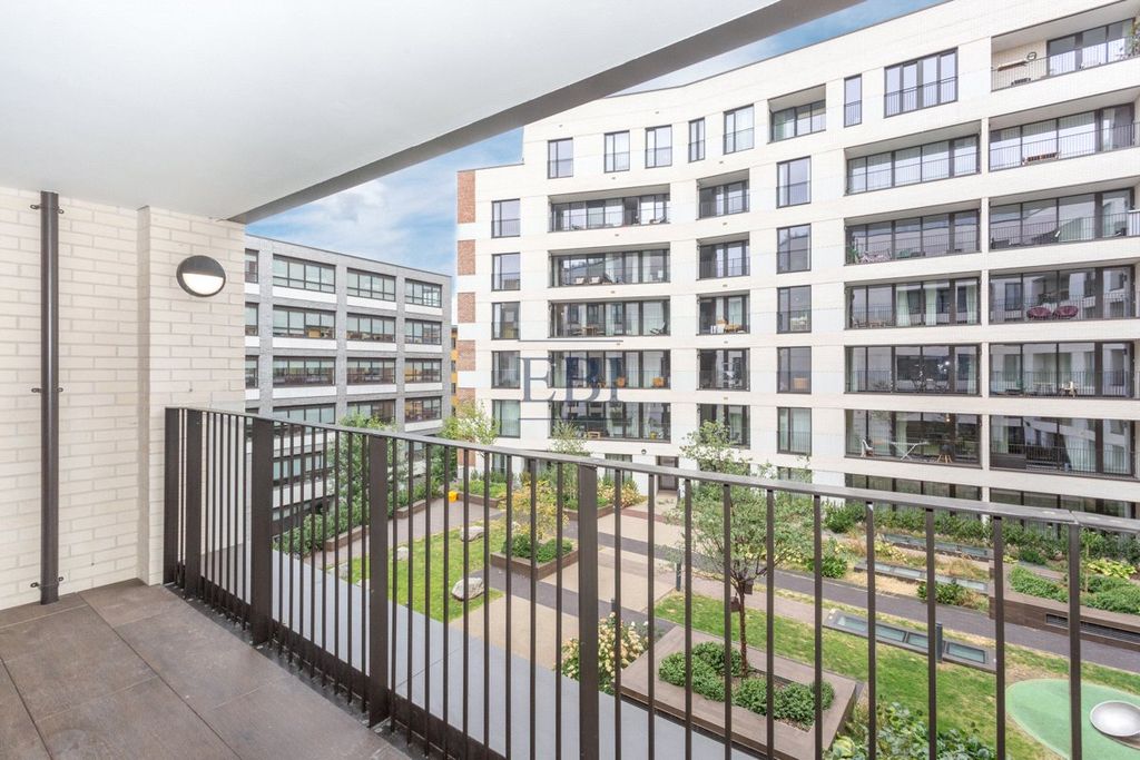 Property photo 2 of 14 Picture No. 37