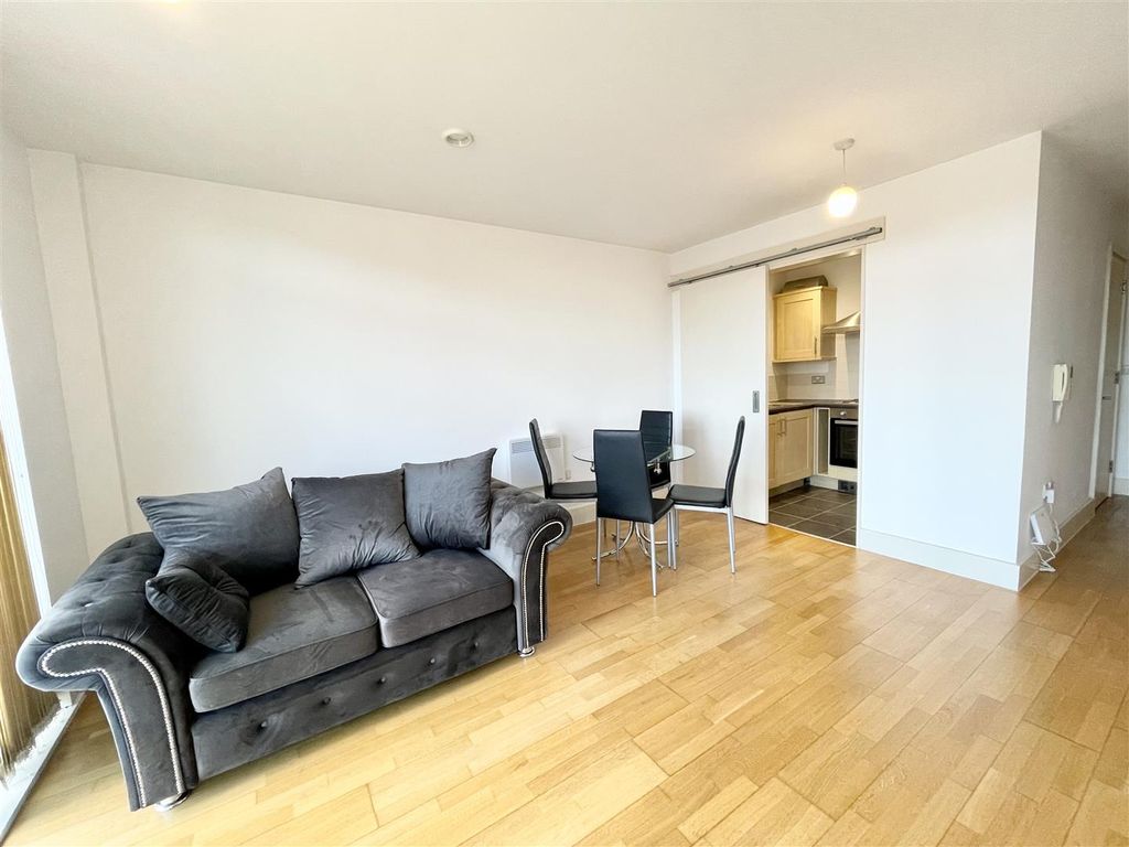 Property photo 2 of 7 Img_3323.Jpg