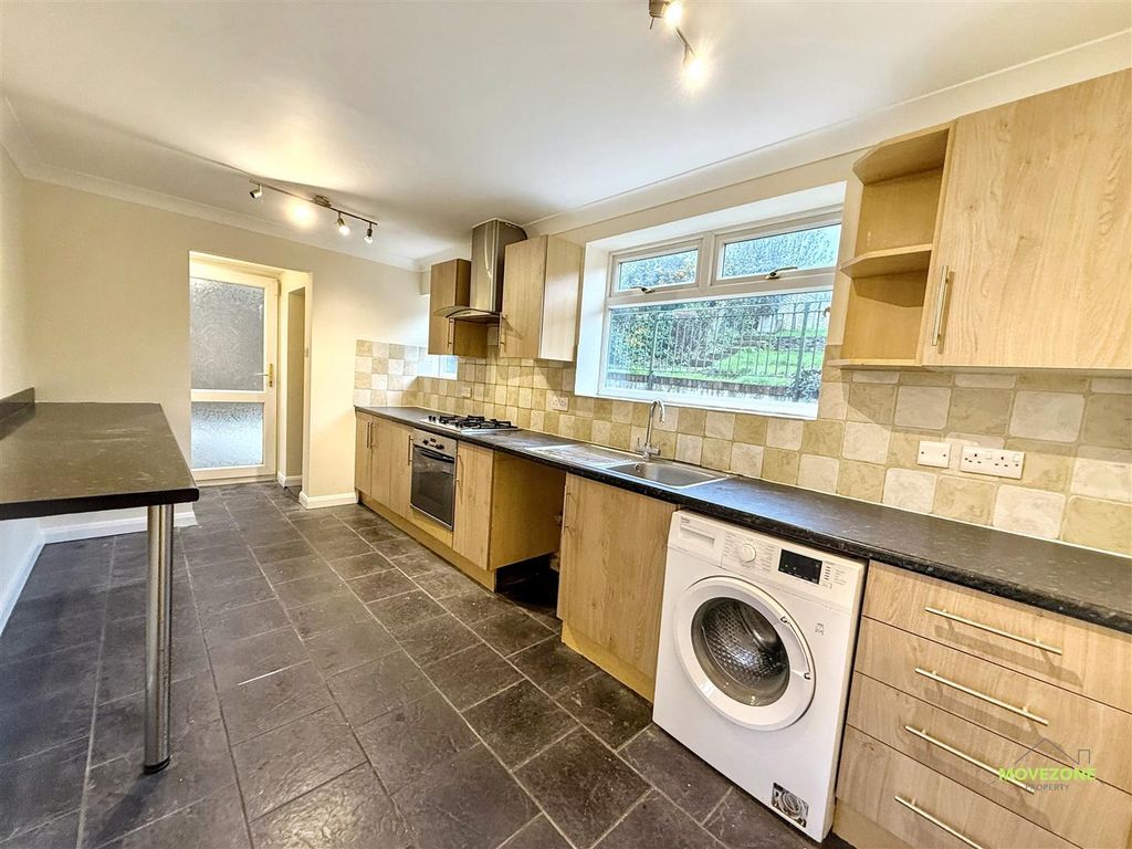 Property photo 3 of 12 Img_2571.Jpg