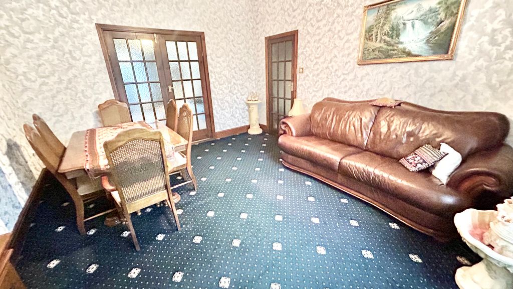 Property photo 3 of 16 3