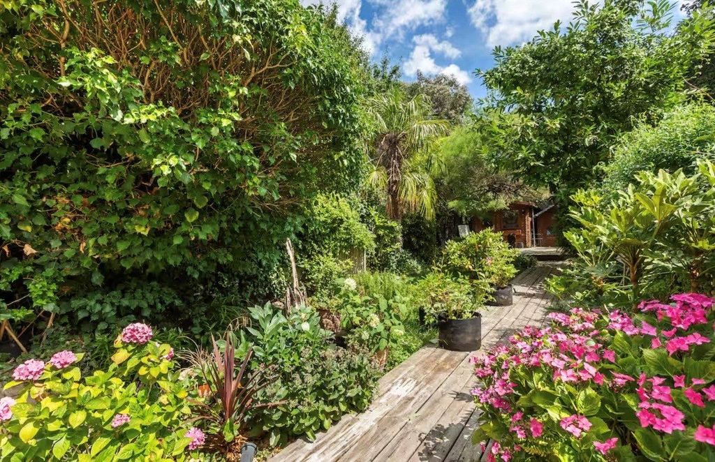 Property photo 3 of 17 Picture No. 93