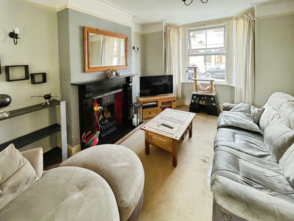 Property photo 3 of 6 Picture No. 05