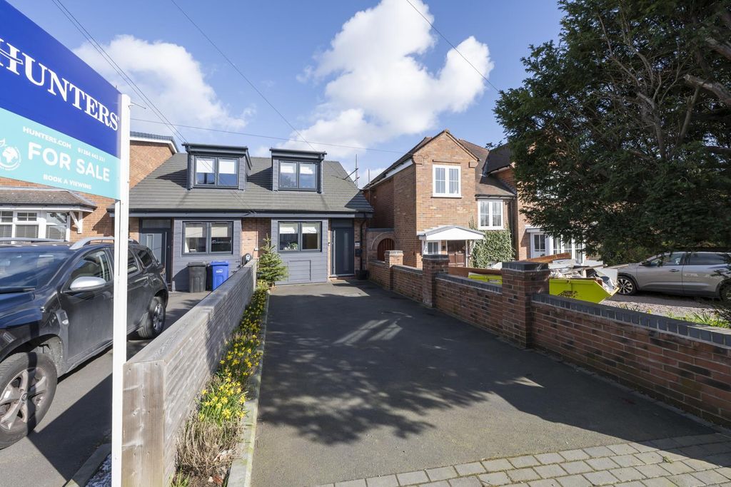 Property photo 1 of 22 78A Cott Lane Dy6 9Ty Drive And Front Of Property.