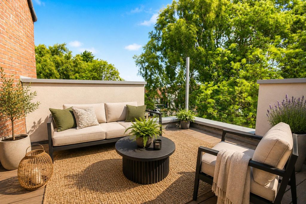 Property photo 2 of 11 3Fa2Ae61-62c1-490E-9127-7Be5A4141c8E.Png