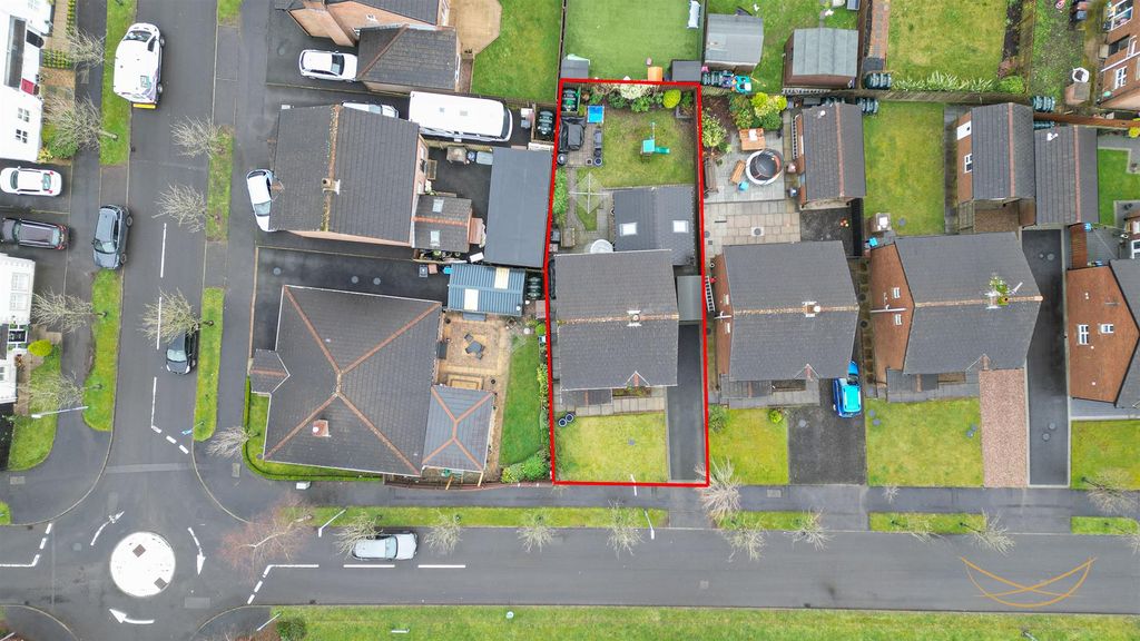 Property photo 2 of 32 Dhp-4.Jpg