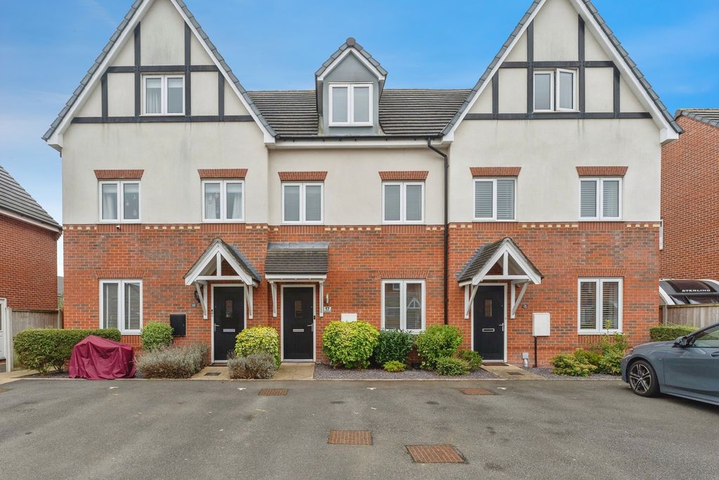 Property photo 1 of 28 Front