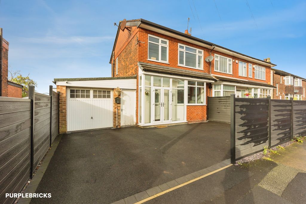 Property photo 1 of 30