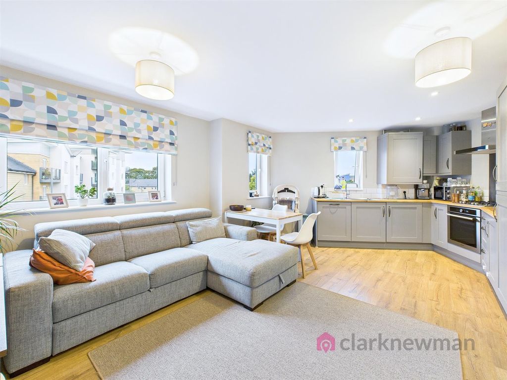 Property photo 2 of 12 Open Plan Living