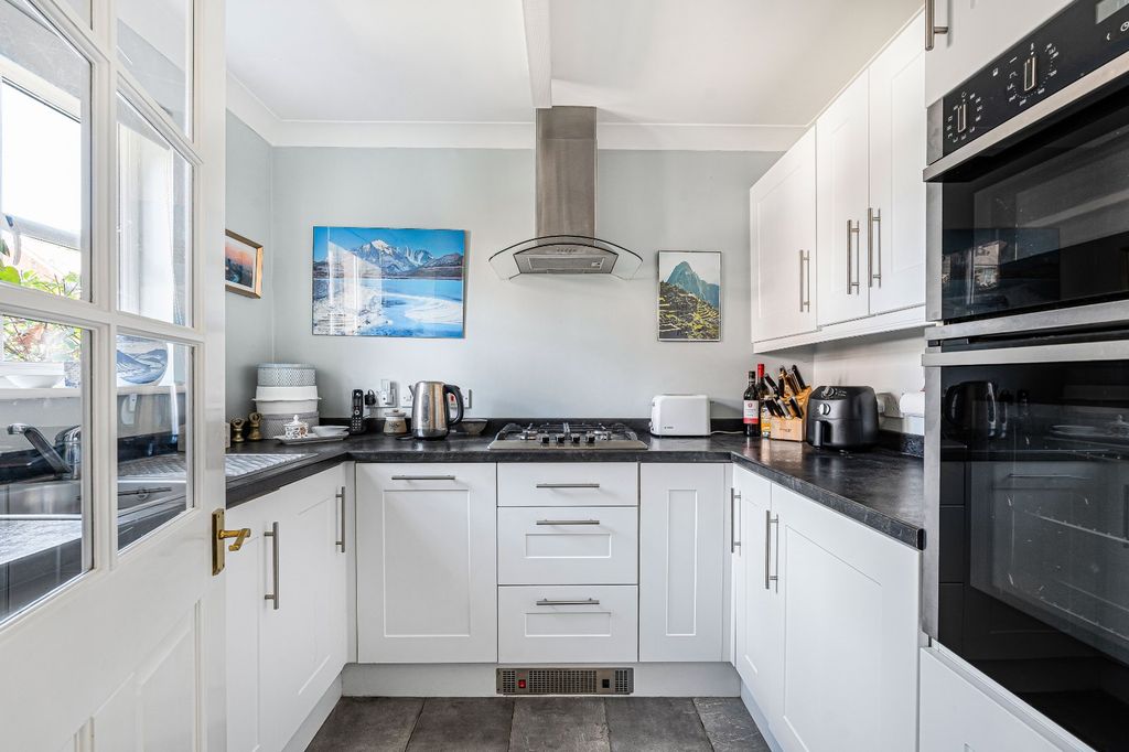 Property photo 2 of 13 Kitchen