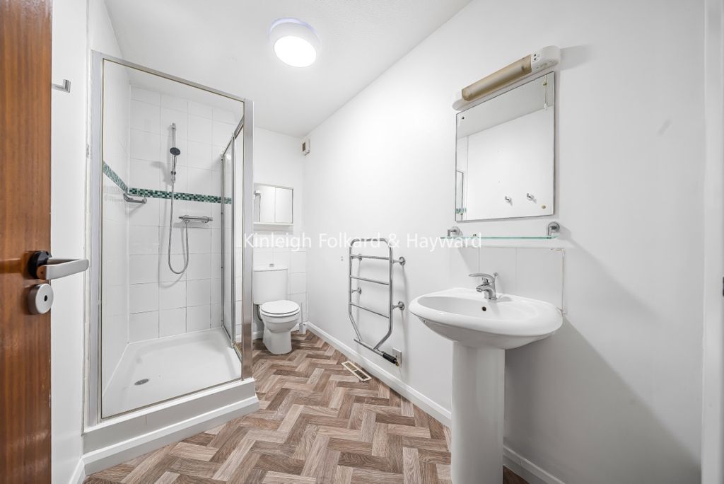 Property photo 3 of 12 Ff1A12E7-E962-44Aa-8