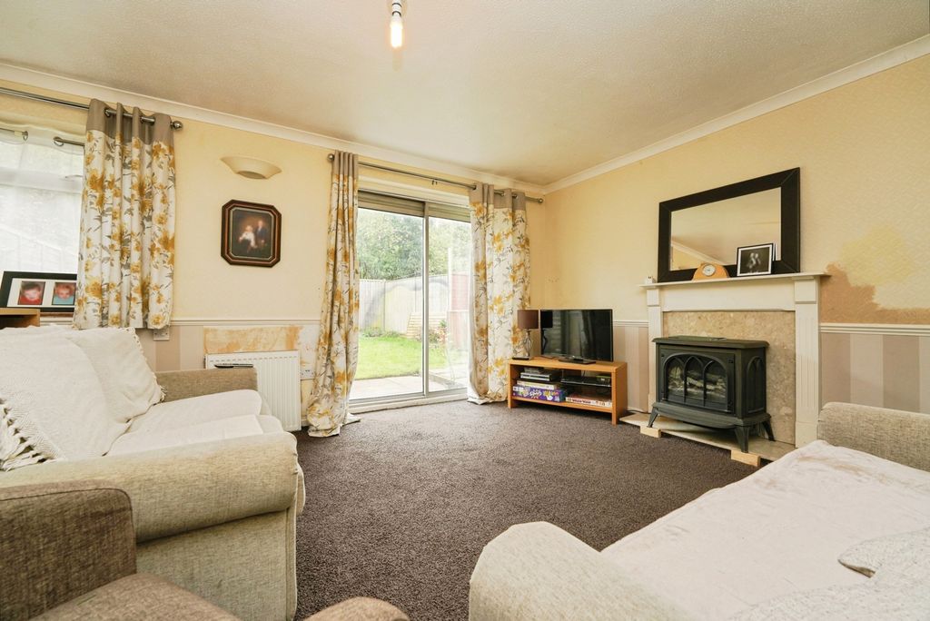 Property photo 3 of 16 Pbox-Img.Jpg