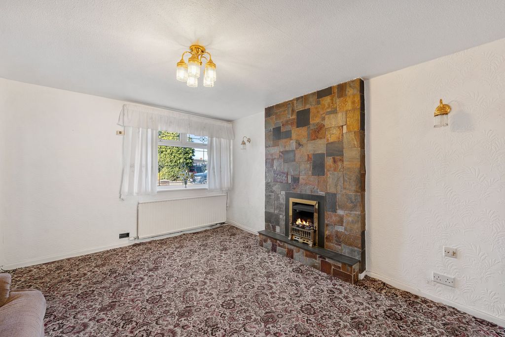 Property photo 3 of 25