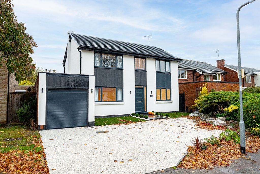 Property photo 1 of 33