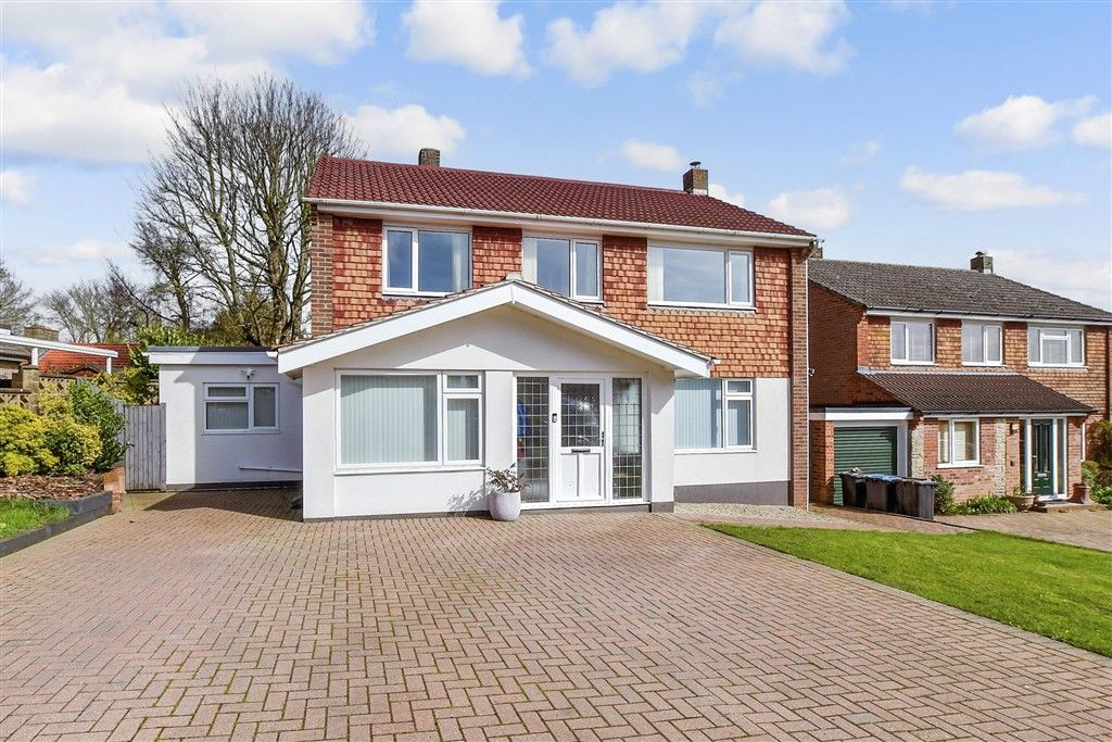 Property photo 2 of 15 External Front Web..